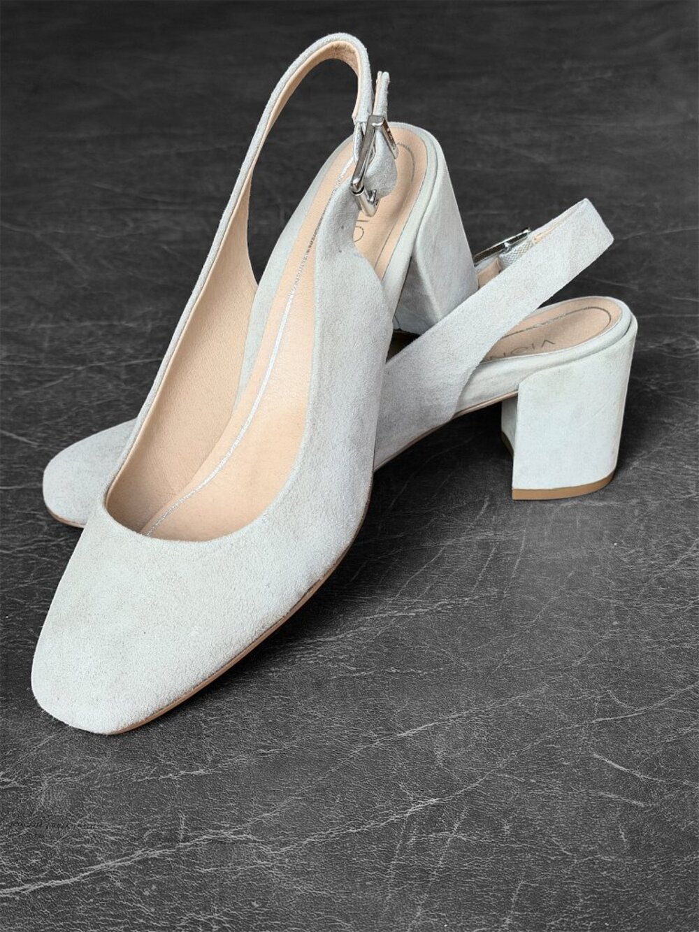 Vionic Nareen Light Gray Suede Block Heel Slingback Pumps 6
